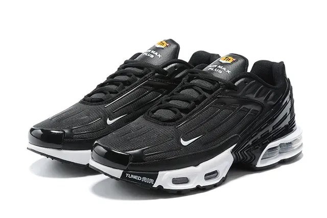 Nike Air Max Plus Tuned Black White Lifestyle Sneakers 2