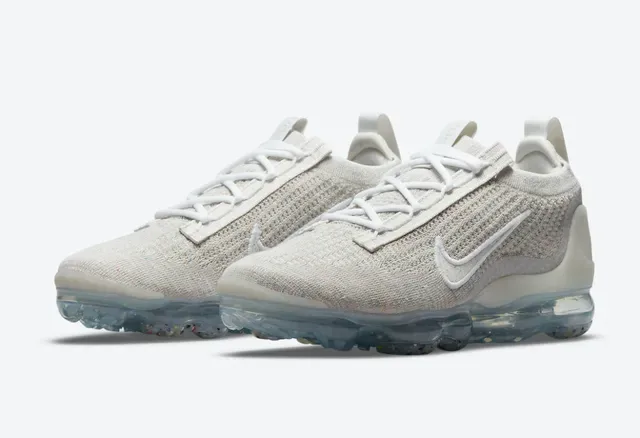 Nike Air VaporMax Plus Beige Knit Lifestyle Sneakers 6