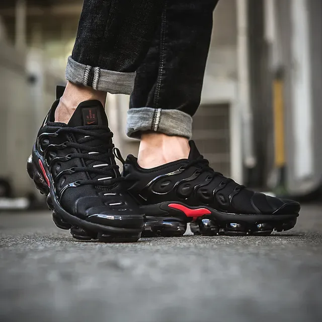 Nike Air VaporMax Plus Black Red Lifestyle Sneakers 2