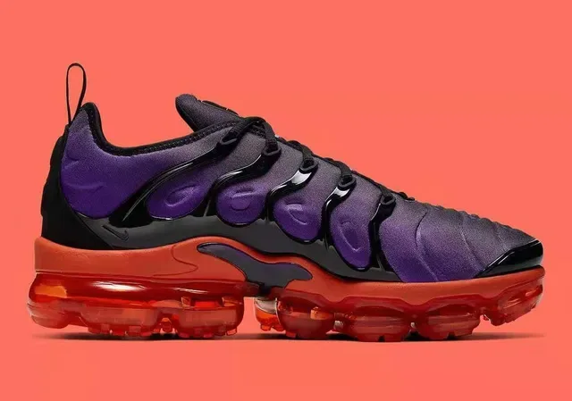 Nike Air VaporMax Plus Dégradé Violet Noir Translucide Rouge Orange Sneakers Lifestyle 4