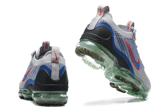 Nike Air VaporMax Plus Gris Bleu Rouge Sneakers Lifestyle 2