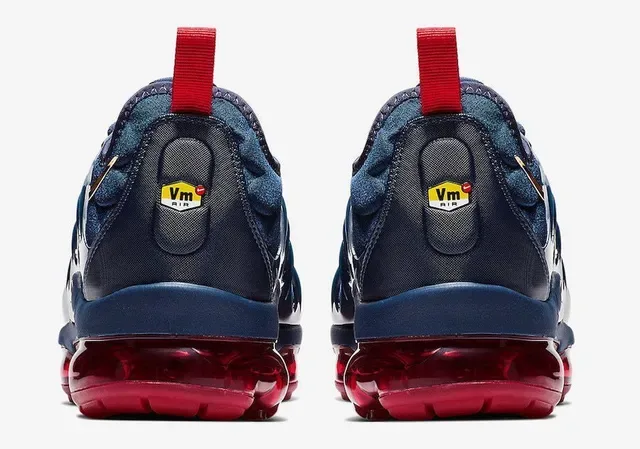 Nike Air VaporMax Plus Chaussures Lifestyle Bleu Marine et Rouge 4