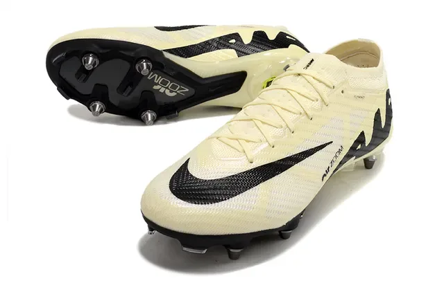 Nike Beige Noir Flyknit Graphique Onde Chaussures de Football Firm-Ground 5
