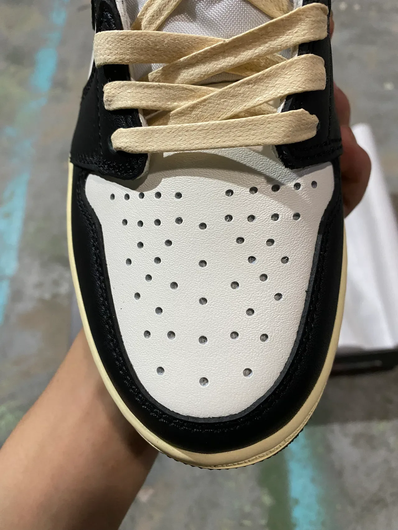 Nike Bege Preto Low-Top Silhueta Layered Couro E Camurça Superior Tênis Lifestyle 3