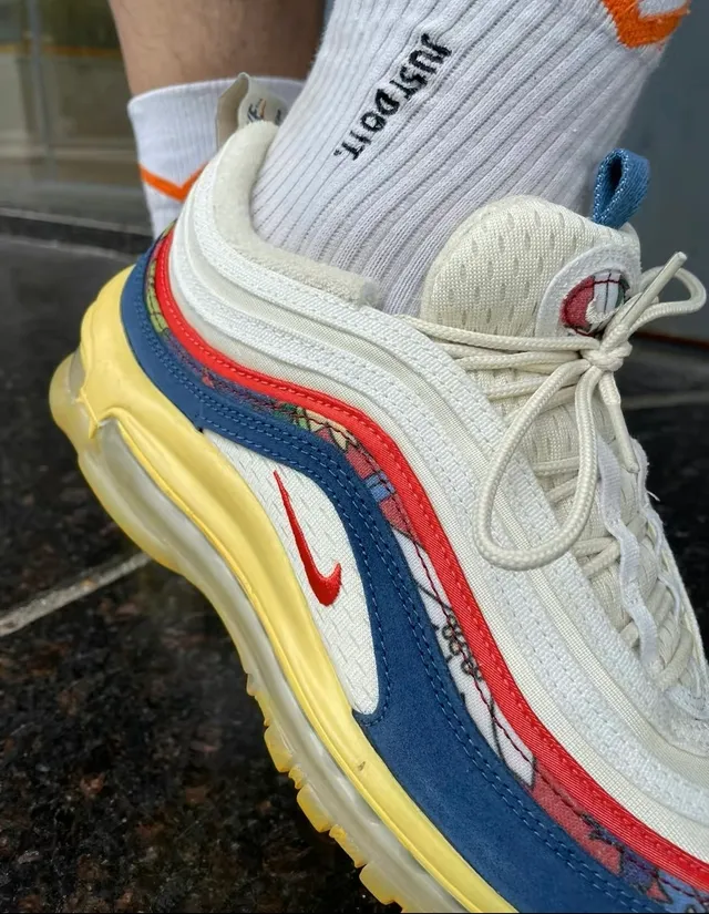 Nike Beige Blue Layered Wave-Pattern Upper Visible Air Unit Lifestyle Sneakers 2
