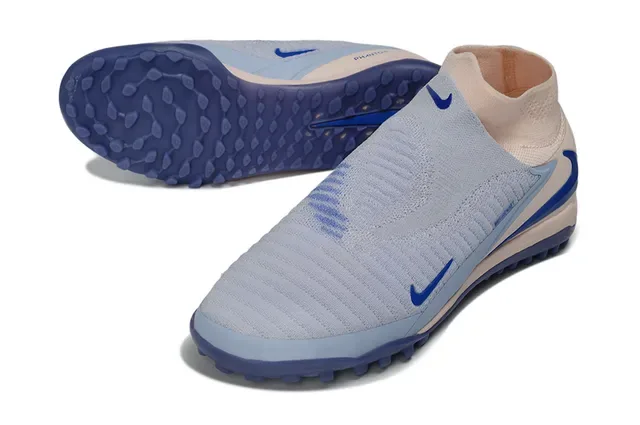 Nike Beige Bleu Sock-Fit Flyknit Upper Low-Profile Outsole Turf Chaussures de football 4