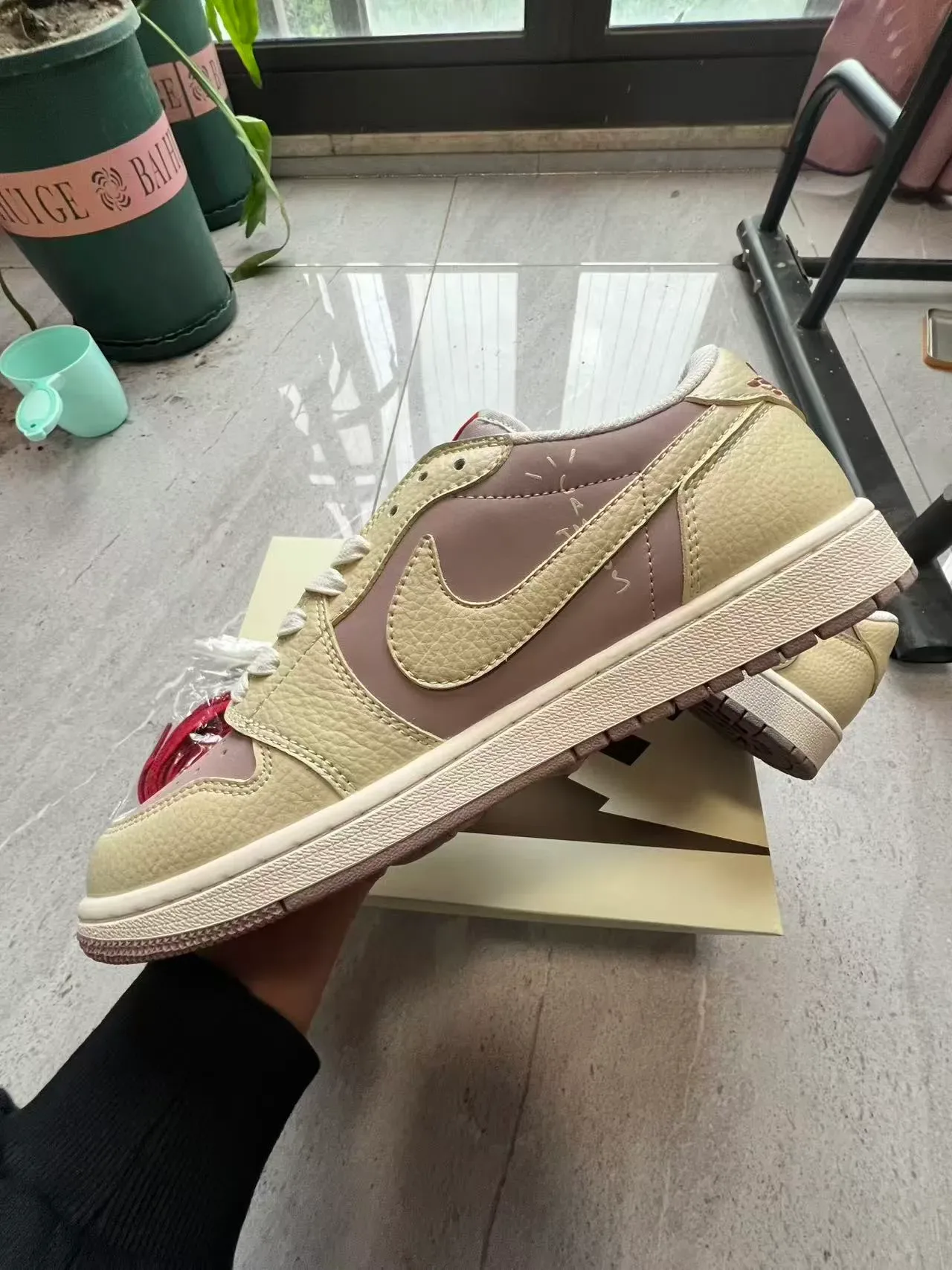 Nike Beige Brown Low-Top Layered Leather Lifestyle Sneakers 5