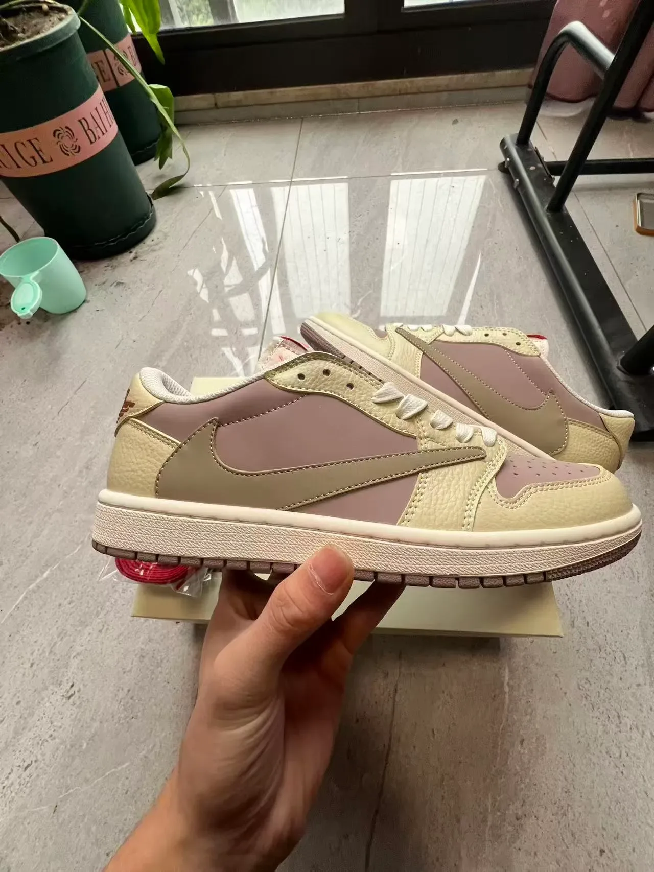 Nike Beige Brown Low-Top Layered Leather Lifestyle Sneakers 7