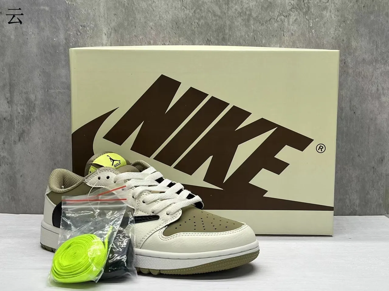 Nike Beige Green Low-Top Layered Leather Upper Lifestyle Sneakers 7