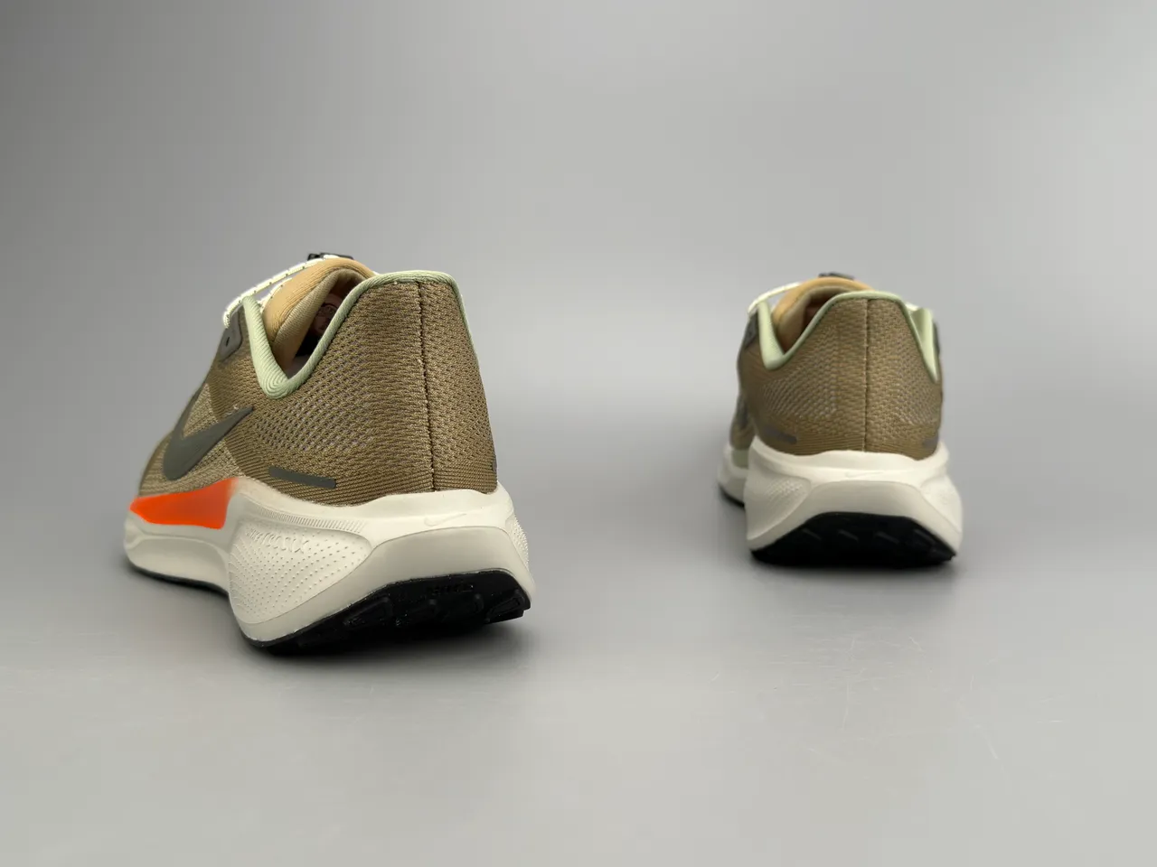 Nike Beige Orange Engineered Mesh Upper Dual-Density Midsole Running Shoes 6