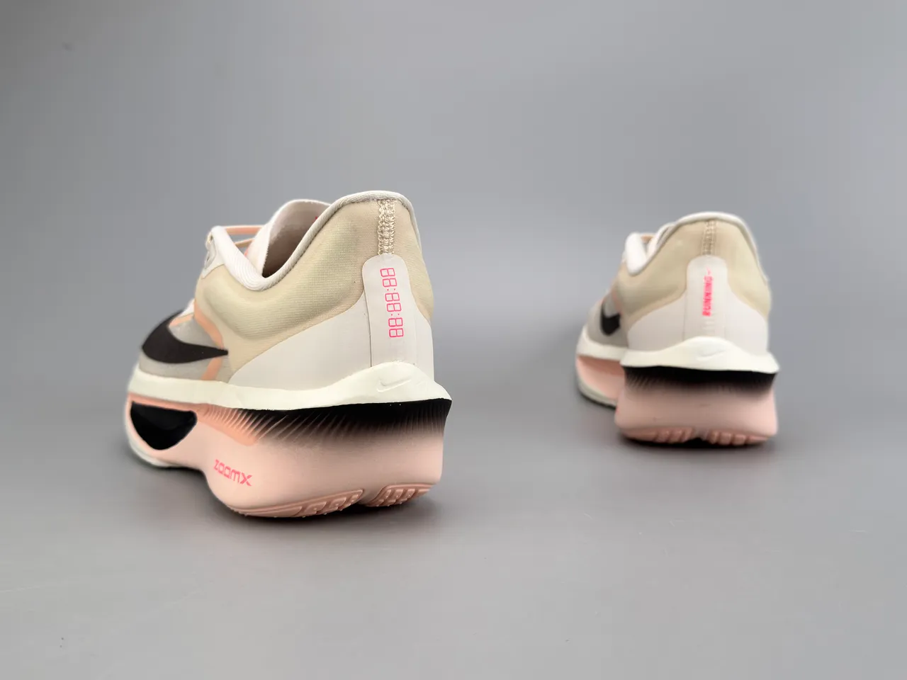 Nike Beige Pink Engineered Mesh Upper Sculpted ZoomX Midsole Running Shoes 6