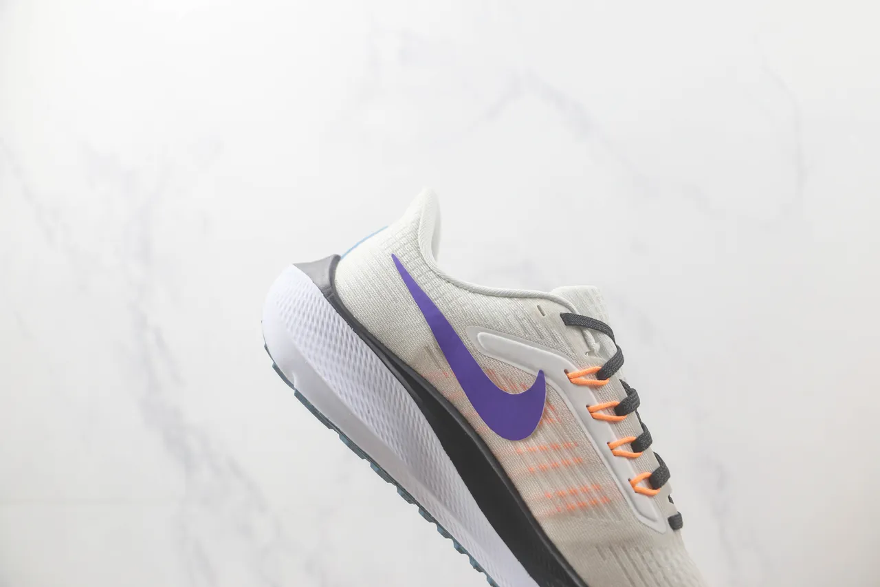 Nike Beige Purple Engineered Knit Upper Asymmetric Heel Counter Running Shoes 5