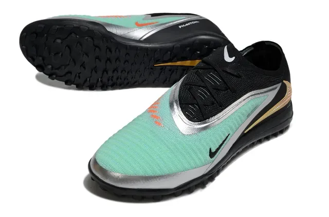 Nike Tênis de futebol turf preto e verde com upper de knit e cordões assimétricos 4