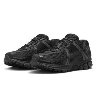 Nike Chaussures de course noires en maille et synthétique