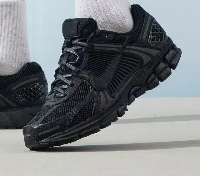 Nike Black Mesh and Synthetic Running Shoes 4