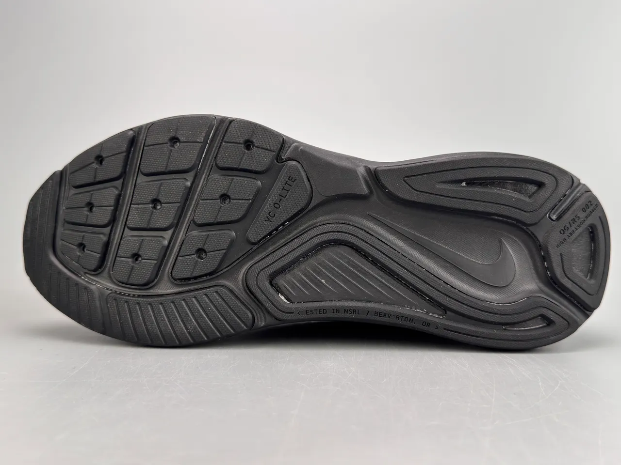 Nike Black Monochromatic Mesh Running Shoes 8