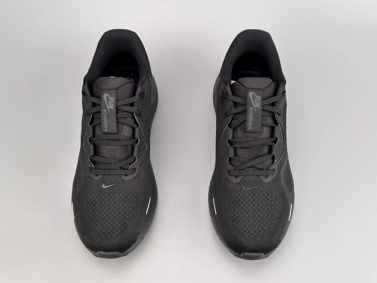 Nike Black Monochromatic Mesh Running Shoes 9