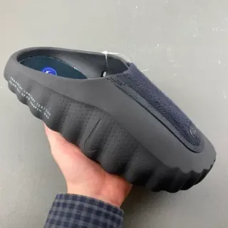 Nike Black Navy Molded Foam Sole Textile Strap Slippers