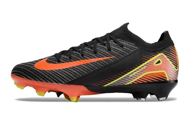 Nike Chuteiras de futebol preto e laranja upper knit dynamic cage overlay campo firme 7