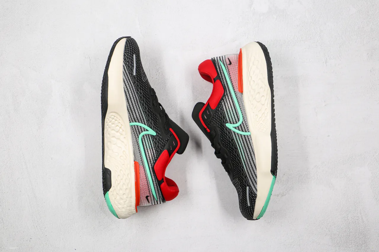 Nike Black Red Engineered Knit Upper Sculpted Foam Midsole Running Shoes 9