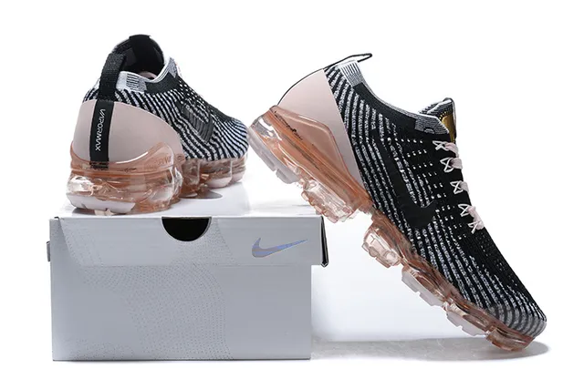 Nike Black Transparent Engineered Knit Upper Full-Length Visible Air Sole Lifestyle Sneakers 2