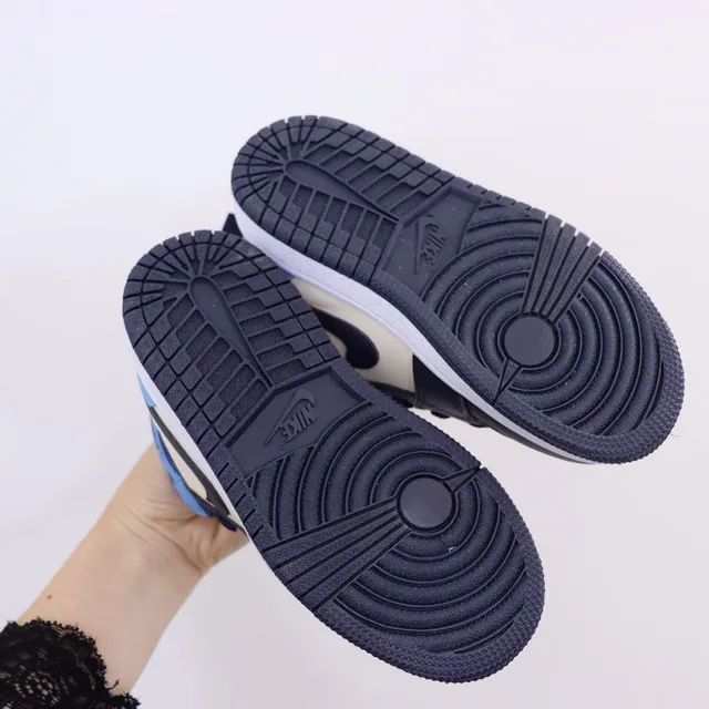 Nike Black White High-Top Padded Collar Basketball Shoes 7