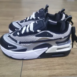 Nike Black White Layered Synthetic Cage Perforated Mesh Upper Lifestyle Sneakers