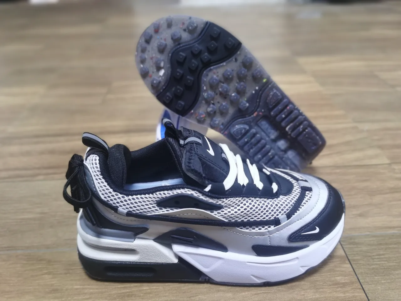 Nike Black White Layered Synthetic Cage Perforated Mesh Upper Lifestyle Sneakers 4