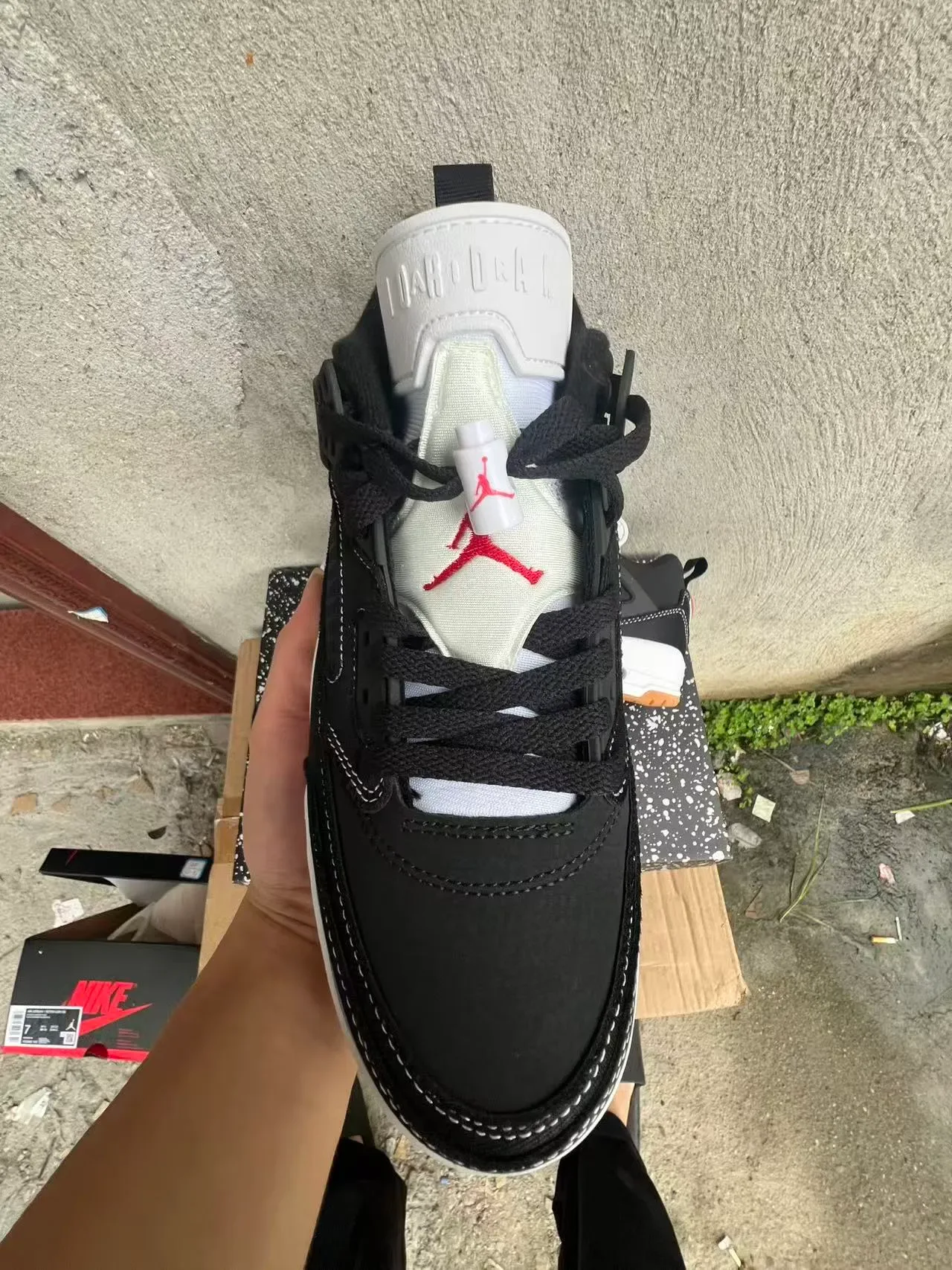 Nike Black White Mesh Upper Gum Rubber Outsole Sneakers 3
