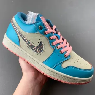 Nike Blue Beige Low-Top Leather-and-Synthetic Upper Lifestyle Sneakers