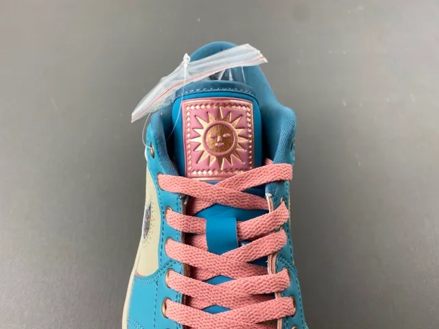 Nike Blue Beige Low-Top Leather-and-Synthetic Upper Lifestyle Sneakers 6