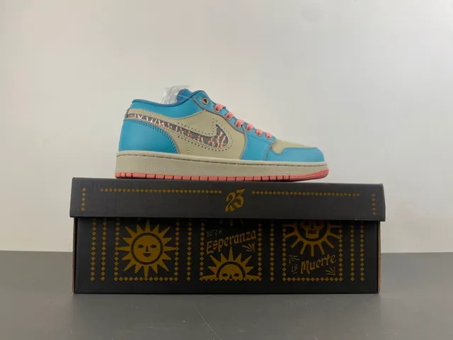 Nike Blue Beige Low-Top Leather-and-Synthetic Upper Lifestyle Sneakers 15