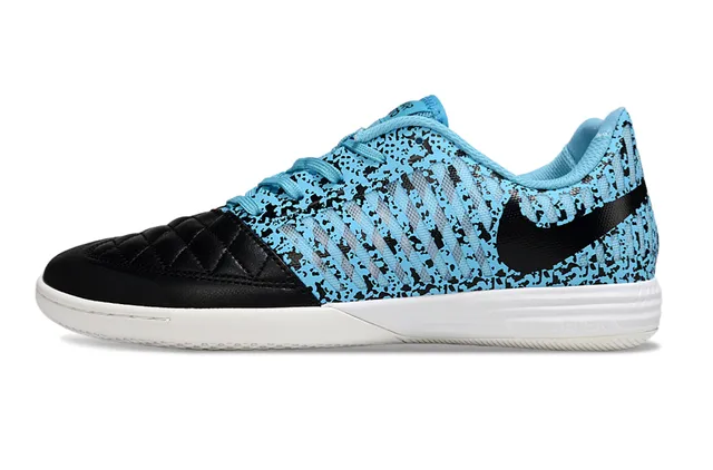 نایک أحذية كرة القدم الداخلية أزرق أسود منقطة Flyknit علوية جلد مبطن غطاء أصابع القدم 7