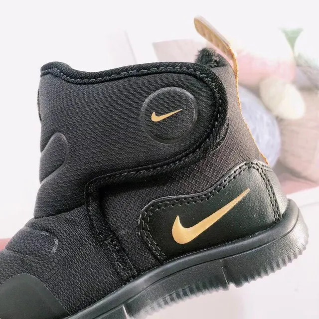 Nike azul laranja isolado alto com colar acolchoado botas de neve 23