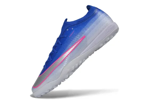 Nike Zapatillas de fútbol turf con empeine de punto degradado azul rosa y cuello bajo estilo calcetín 3