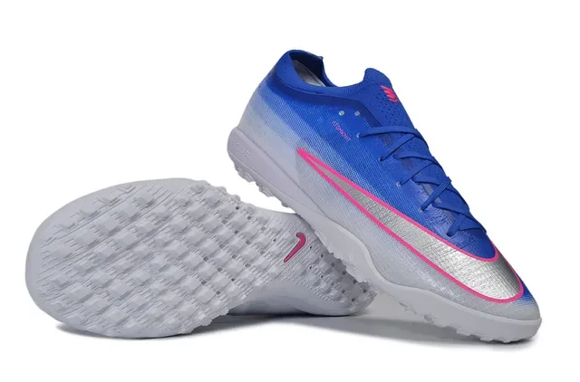 Nike Zapatillas de fútbol turf con empeine de punto degradado azul rosa y cuello bajo estilo calcetín 4