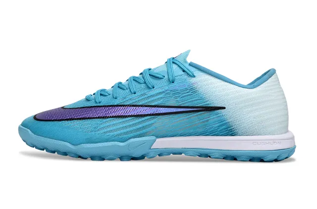 Nike Chaussures de football turf upper Flyknit dégradé bleu violet Swoosh iridescent 7
