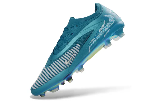 Nike Blue White Low-Cut Knit Upper Iridescent Holographic Outsole Firm-Ground Soccer Shoes 3