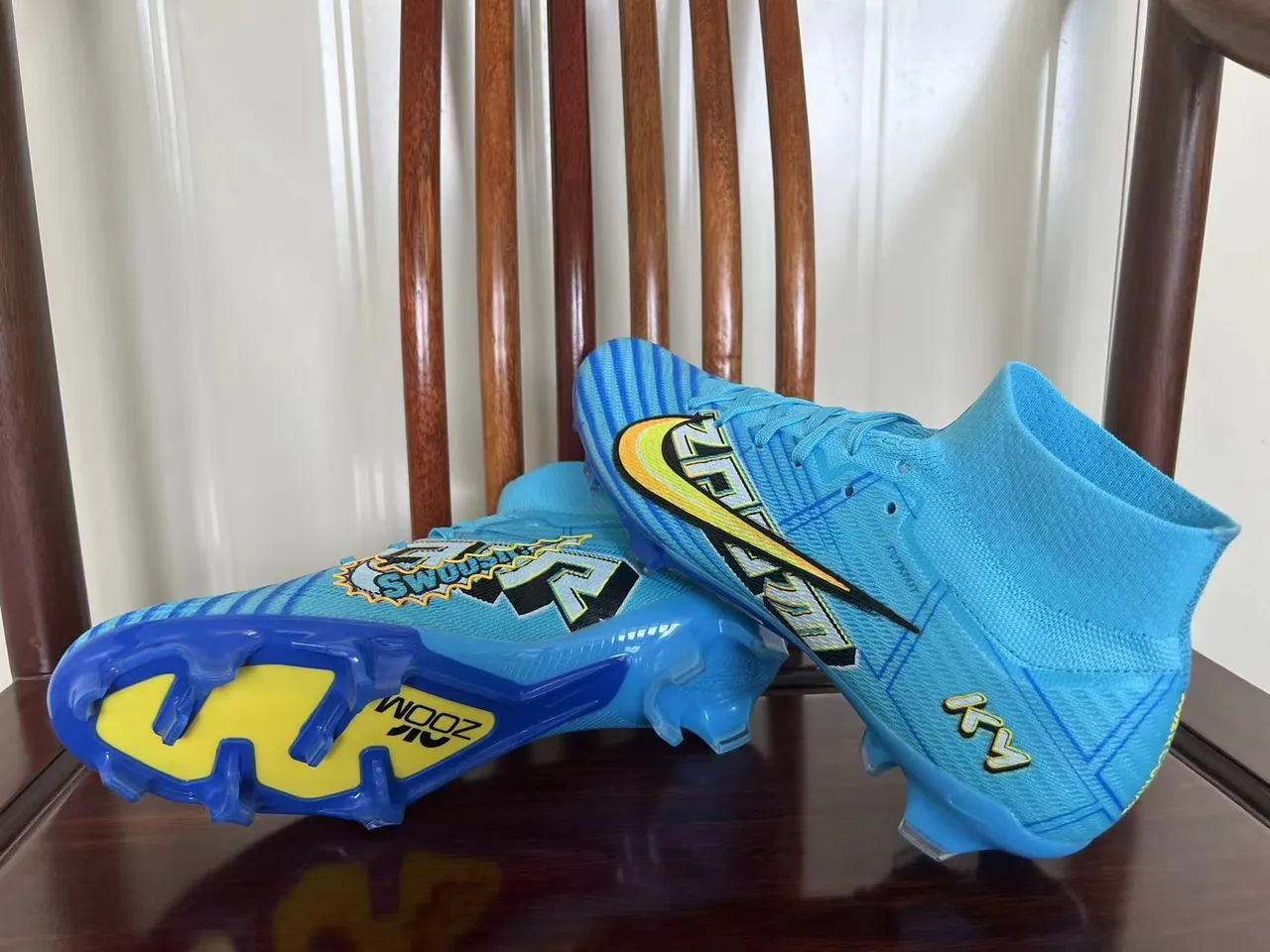 Nike Blue Yellow High-Cut Knit Upper Molded Conical Studs Firm-Ground Soccer Shoes 2