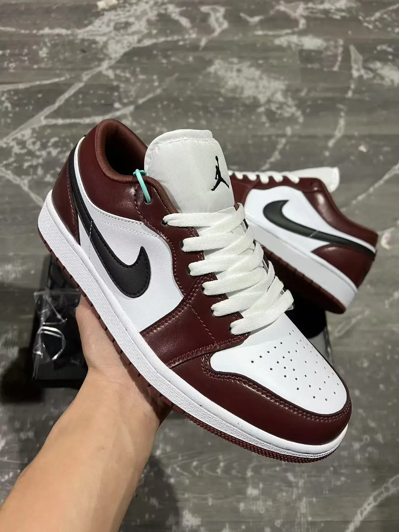 Nike حذاء سبورز بورجوندي أسود لوتوب جلد بانيلد لايف ستايل 2