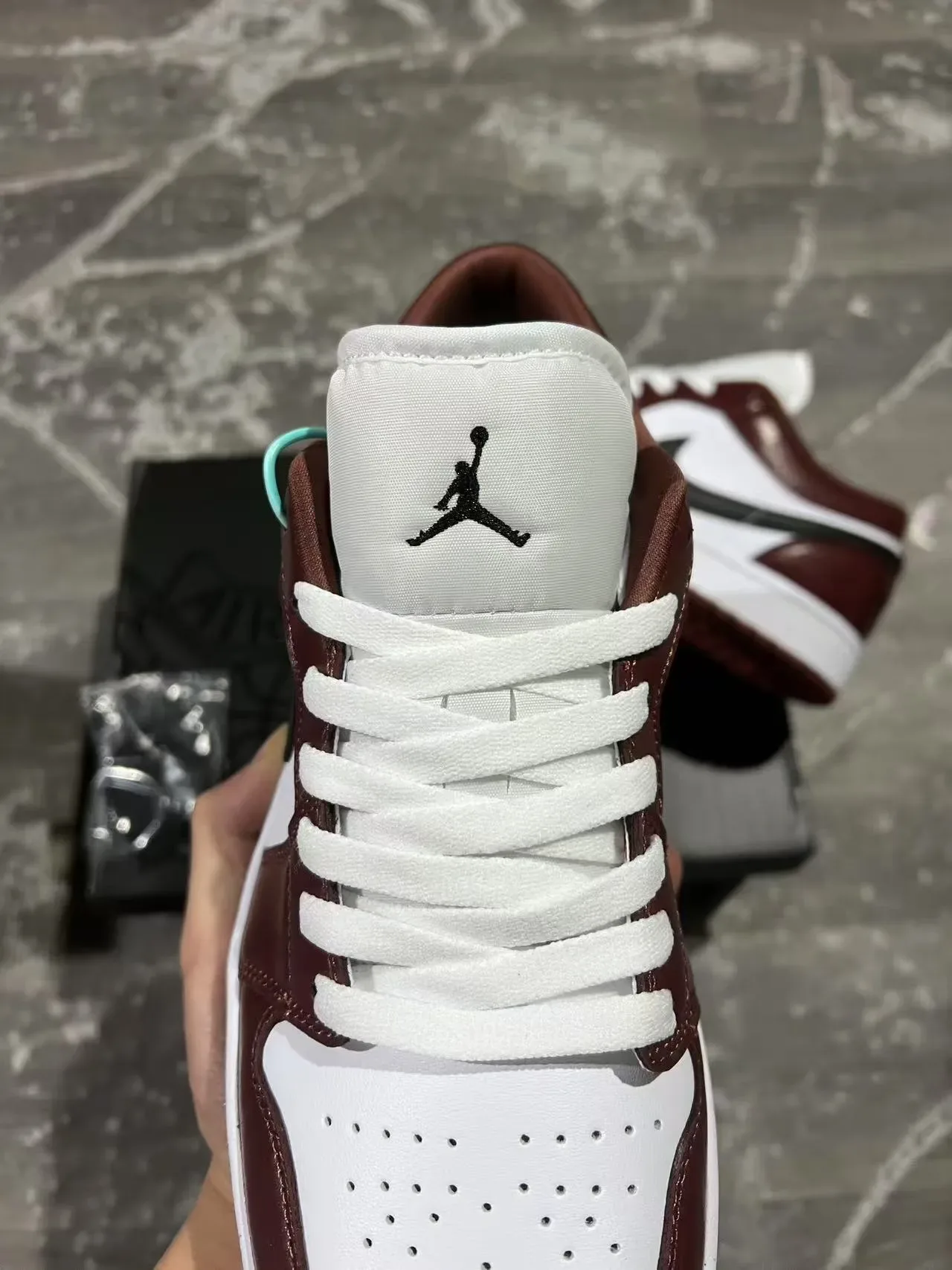 Nike حذاء سبورز بورجوندي أسود لوتوب جلد بانيلد لايف ستايل 4
