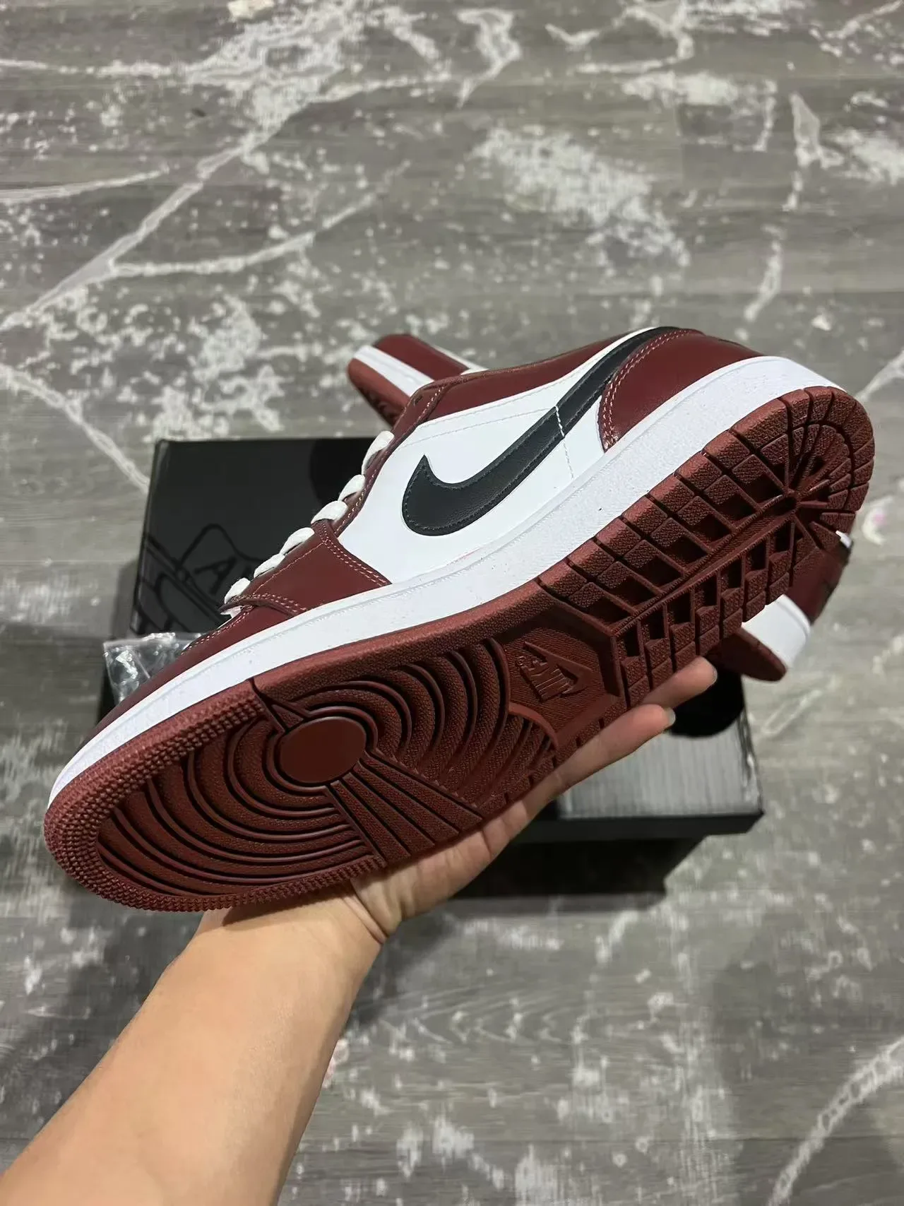 Nike حذاء سبورز بورجوندي أسود لوتوب جلد بانيلد لايف ستايل 6