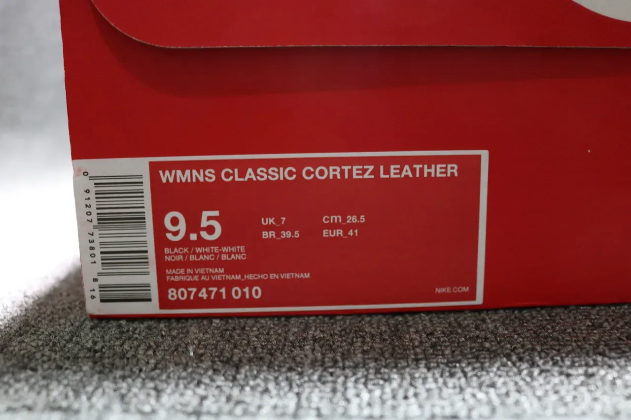 Nike Cortez Tênis Lifestyle Preto e Branco 14