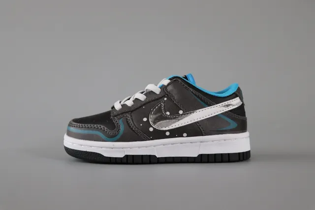 Nike Dunk Low Batman 黑红滑板鞋 2