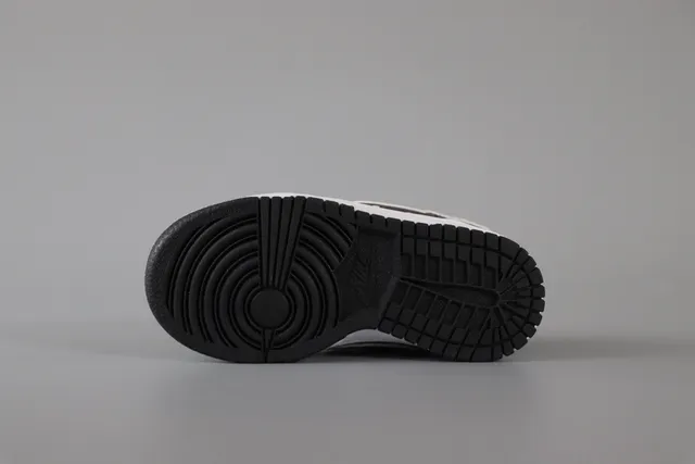 Nike Dunk Low Batman 黑红滑板鞋 5