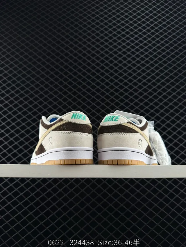 Nike Dunk Low Beige Marron Suède Cuir Panelé Chaussures de Skateboard 2