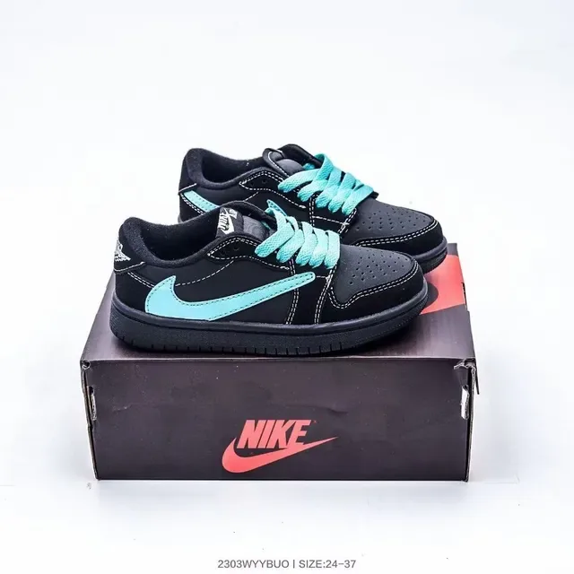 Nike Dunk Low Black Turquoise Lifestyle Sneakers 2