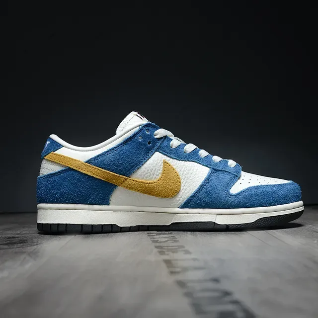 Nike Dunk Low Chaussures Lifestyle Bleues Blanches Dorées 6