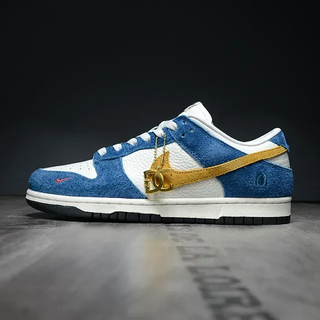 Nike Dunk Low Chaussures Lifestyle Bleues Blanches Dorées 7