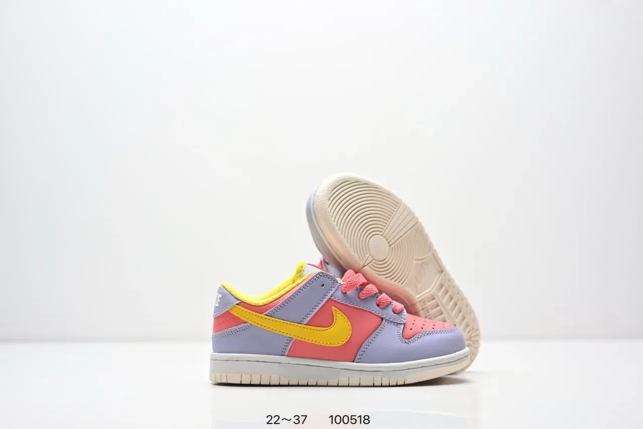 Nike Dunk Low Gray and White Lifestyle Sneakers 4